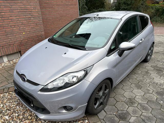 Ford Fiesta - 1.4 Champions Edition Styling-Paket