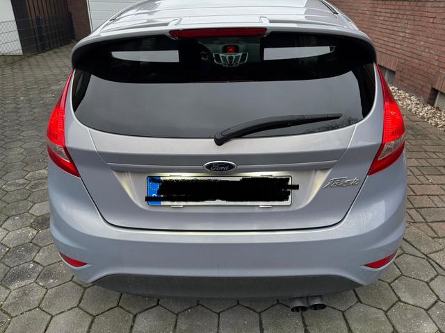 Ford Fiesta 1.4 Champions Edition Styling-Paket 