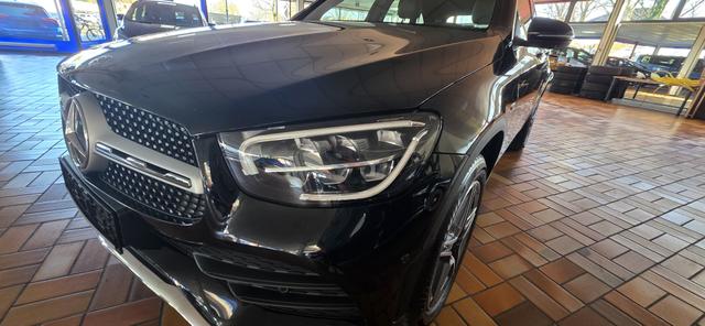Mercedes-Benz GLC 300 e 4Matic 9G-TRONIC AMG Line Navi Led Leder 