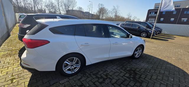 Ford Focus Turnier 2.0 EcoBlue COOL&CONNECT Sitzheizung Navi 