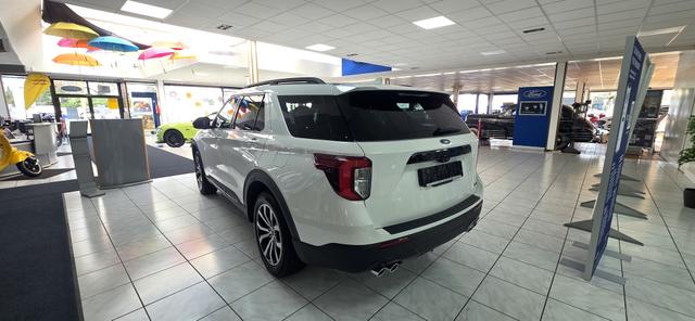 Ford Explorer EcoBoost Plug-in Hybrid ST-LINE AHK Navi 