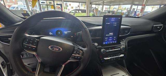 Ford Explorer EcoBoost Plug-in Hybrid ST-LINE AHK Navi 