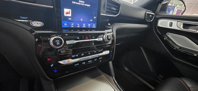 Ford Explorer EcoBoost Plug-in Hybrid ST-LINE AHK Navi 