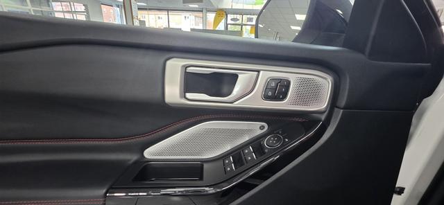 Ford Explorer EcoBoost Plug-in Hybrid ST-LINE AHK Navi 