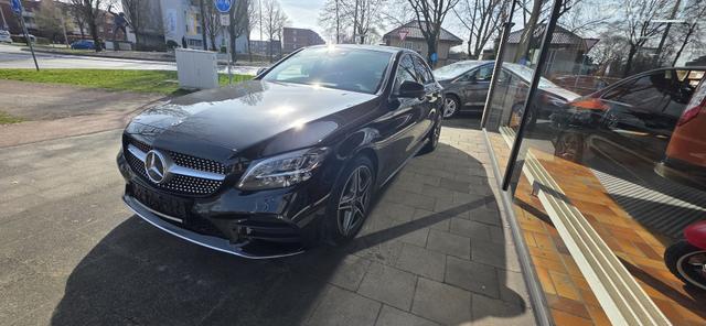 Mercedes-Benz C-Klasse Limousine - 300 e 9G-TRONIC AMG Line Head-Up LED