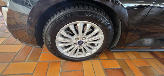 Ford Focus Turnier 1.0 EcoBoost Aut. TITANIUM Navi ACC Camera 
