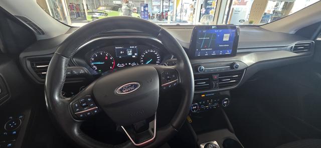 Ford Focus Turnier 1.0 EcoBoost Aut. TITANIUM Navi ACC Camera 