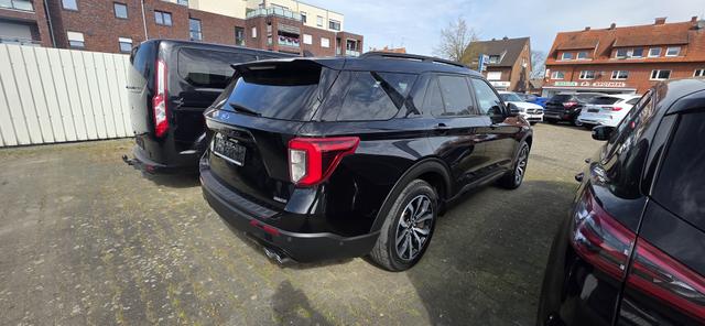 Ford Explorer EcoBoost Plug-in Hybrid ST-LINE 7 Sitzer Pano 