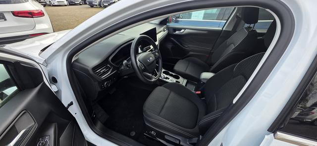 Ford Focus Turnier 1.5 EcoBlue Aut. TITANIUM X Key-Free Led Navi 