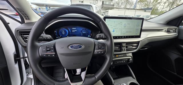 Ford Focus Turnier 1.5 EcoBlue Aut. TITANIUM X Key-Free Led Navi 