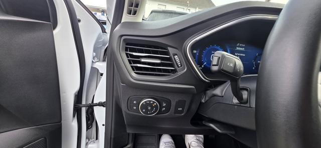 Ford Focus Turnier 1.5 EcoBlue Aut. TITANIUM X Key-Free Led Navi 