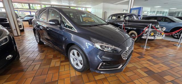 Ford S-MAX - 2.0 EcoBlue TITANIUM AHK 7 Sitzer Pano