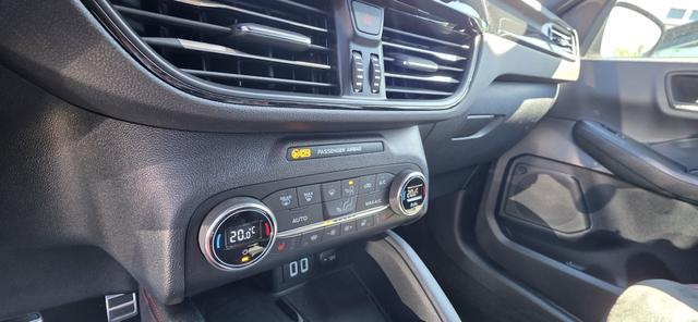 Ford Kuga 2.5 Duratec PHEV ST-LINE X ACC LED Head-Up 
