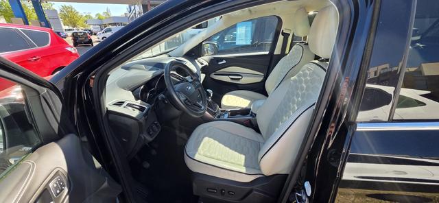Ford Kuga 2.0 TDCi 2x4 Vignale ACC TWA Pano Navi 