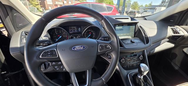 Ford Kuga 2.0 TDCi 2x4 Vignale ACC TWA Pano Navi 