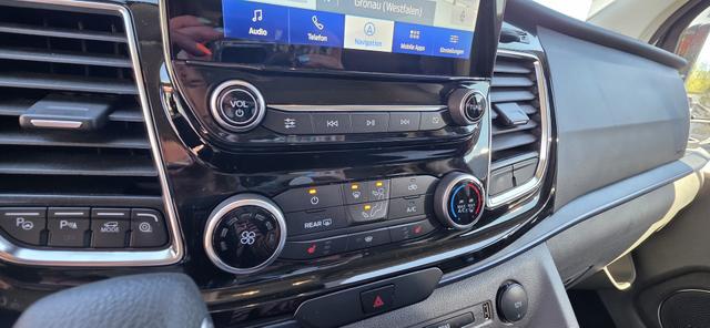 Ford Tourneo Custom 320 L1H1 VA Autm. Active AHK Camera Standheizung 