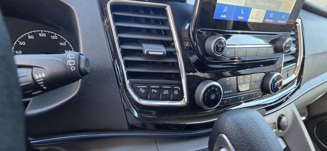 Ford Tourneo Custom 320 L1H1 VA Autm. Active AHK Camera Standheizung 