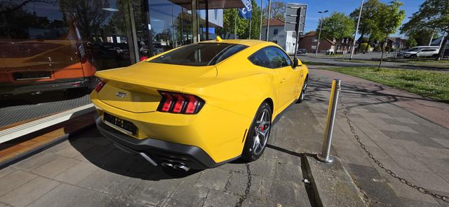 Ford Mustang Fastback 5.0 Ti-VCT V8 Aut. GT 19 Zoll LED Navi 