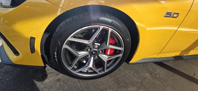 Ford Mustang Fastback 5.0 Ti-VCT V8 Aut. GT 19 Zoll LED Navi 