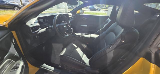 Ford Mustang Fastback 5.0 Ti-VCT V8 Aut. GT 19 Zoll LED Navi 