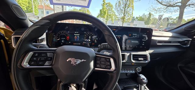 Ford Mustang Fastback 5.0 Ti-VCT V8 Aut. GT 19 Zoll LED Navi 