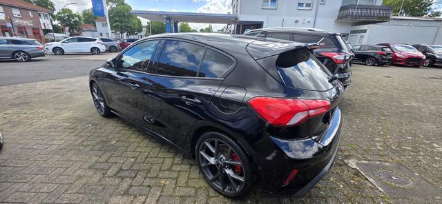 Ford Focus 2.3 EcoBoost S&S ST mit Styling-Paket ACC Camera 