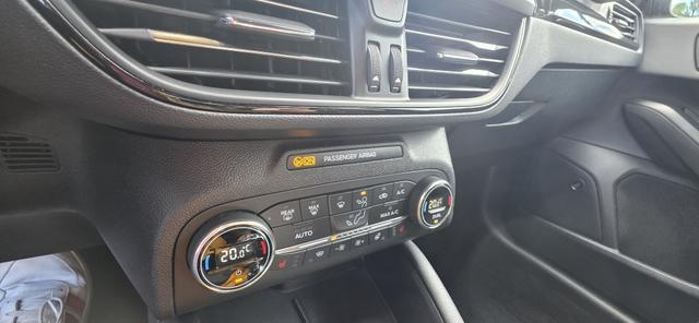 Ford Focus 2.3 EcoBoost S&S ST mit Styling-Paket ACC Camera 