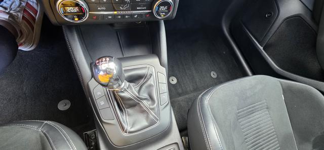 Ford Focus 2.3 EcoBoost S&S ST mit Styling-Paket ACC Camera 