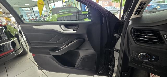 Ford Focus Turnier 1.0 EcoBoost COOL&CONNECT Sitzheizung TWA 