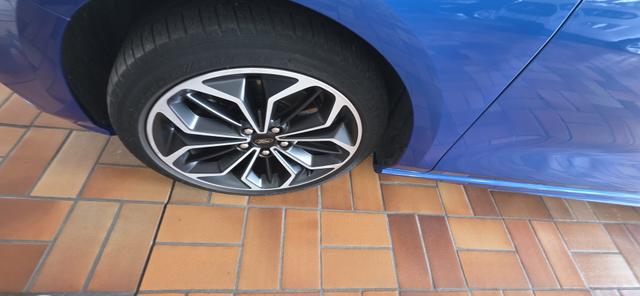 Ford Focus 1.5 EcoBoost St-Line LED Winter-Paket Navi 