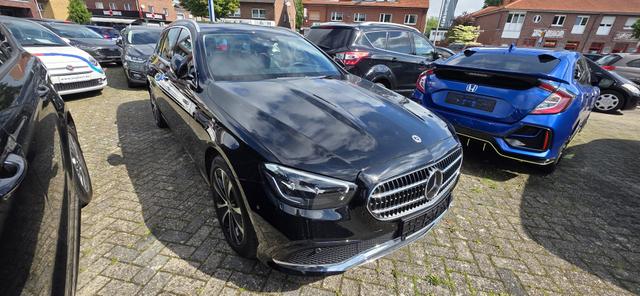 Mercedes-Benz E-Klasse T-Modell - 300 e T 9G-TRONIC Avantgarde ACC LED