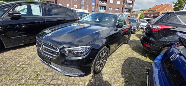 Mercedes-Benz E-Klasse T-Modell 300 e T 9G-TRONIC Avantgarde ACC LED 