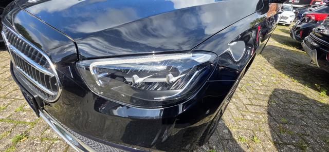 Mercedes-Benz E-Klasse T-Modell 300 e T 9G-TRONIC Avantgarde ACC LED 