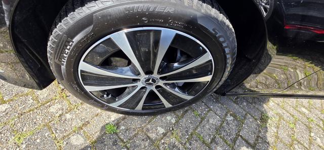 Mercedes-Benz E-Klasse T-Modell 300 e T 9G-TRONIC Avantgarde ACC LED 