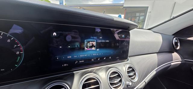 Mercedes-Benz E-Klasse T-Modell 300 e T 9G-TRONIC Avantgarde ACC LED 