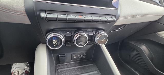Renault Captur 1.6 E-TECH Plug-in 160 Initiale Paris AHK ACC 