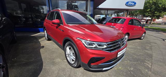Volkswagen Tiguan - 2.0 TDI SCR DSG Elegance AHK Navi LED DCC