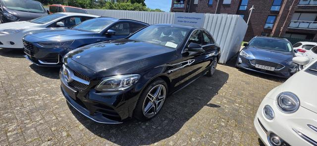 Mercedes-Benz C-Klasse - 300 de 9G-TRONIC AMG Line LED Head-Up