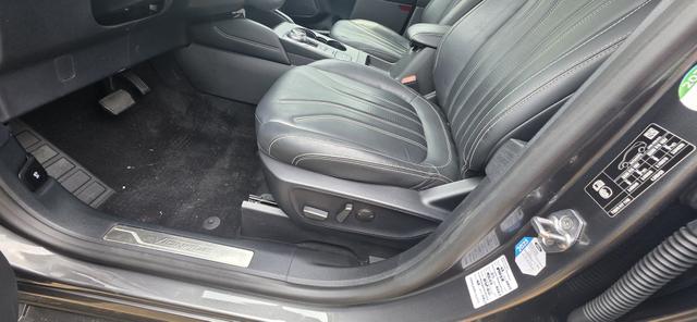 Ford Kuga 2.5 Duratec PHEV VIGNALE LED AHK Head-UP 