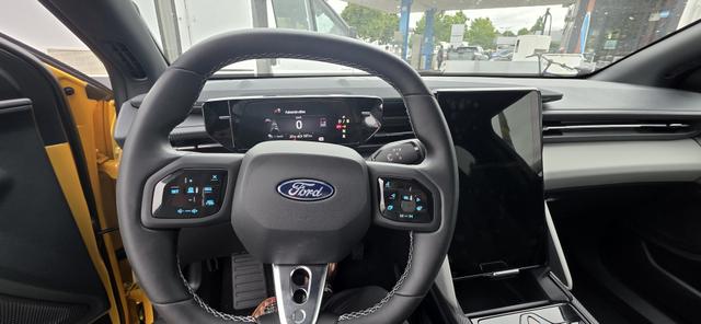 Ford Capri Electric 77kWh RWD Premium Fahrerassistenz-Paket 