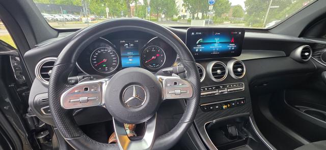 Mercedes-Benz GLC 300 de 4Matic 9G-TRONIC AMG Line AHK Pano Navi Led 