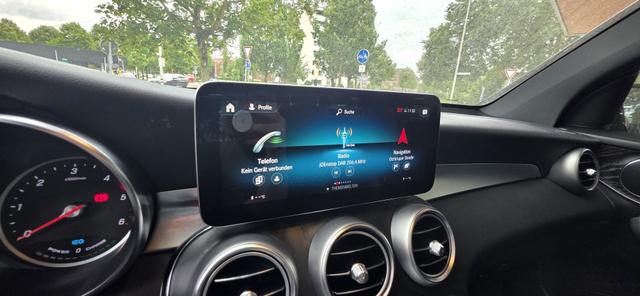 Mercedes-Benz GLC 300 de 4Matic 9G-TRONIC AMG Line AHK Pano Navi Led 