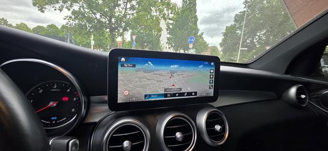Mercedes-Benz GLC 300 de 4Matic 9G-TRONIC AMG Line AHK Pano Navi Led 