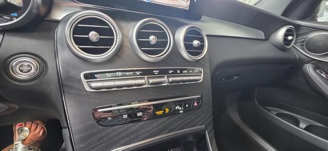 Mercedes-Benz GLC 300 de 4Matic 9G-TRONIC AMG Line AHK Pano Navi Led 