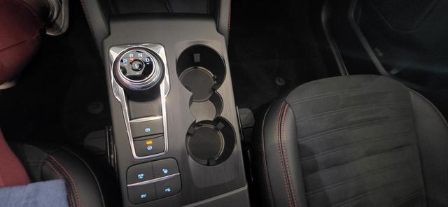 Ford Kuga 2.5 Duratec PHEV ST-LINE X LED Head-UP 