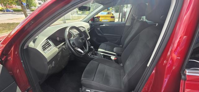 Volkswagen Tiguan 2.0 TDI SCR DSG Elegance AHK Navi LED DCC 