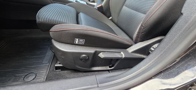 Ford Focus Turnier 1.5 EcoBlue Aut. ST-LINE X AHK LED ACC 