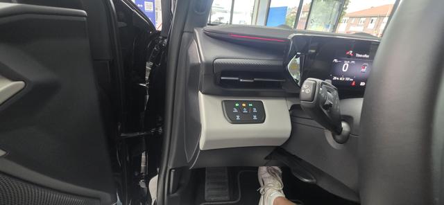 Ford Explorer Extended Range RWD 77kWh Premium AHK Pano Head-Up 