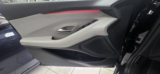 Ford Explorer Extended Range RWD 77kWh Premium AHK Pano Head-Up 