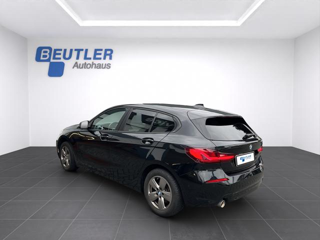 BMW 1er 118i Advantage Kamera ACC Ganzjahresreifen Navi LED SHZ 